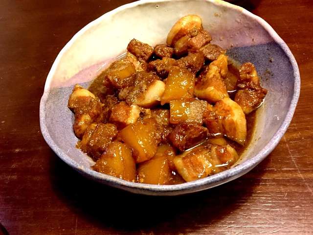 やわらかトロトロ豚バラブロックと大根煮